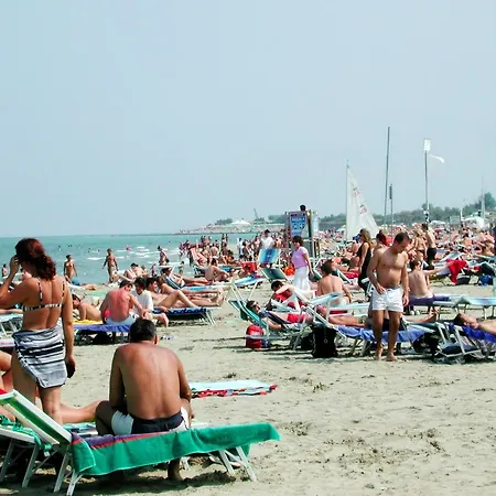6 Βίλα Llido Degli Estensi